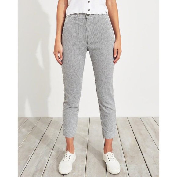 Hollister Striped Cropped Fitted Pants - Picture 3 of 11